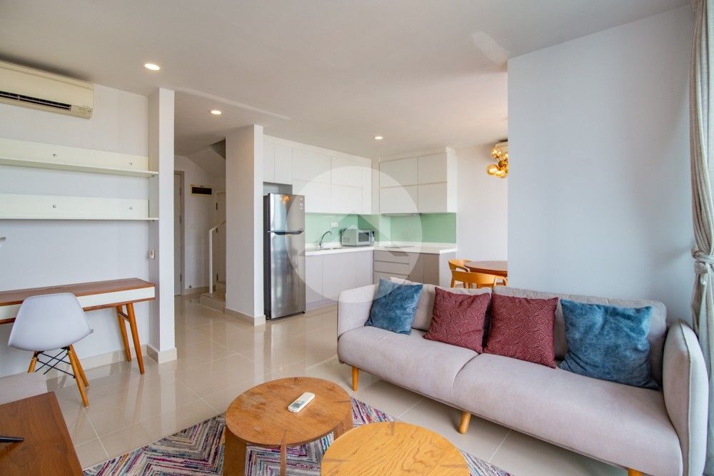 22071809215ed43f-TheBright-18-1000x667